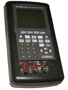 FLUKE 702 Handheld Multifunction Documenting Process Calibrator