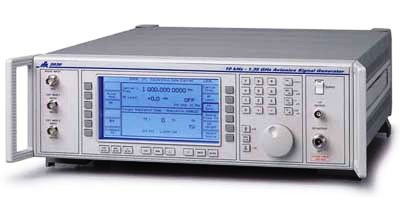 AEROFLEX-IFR 2030 1.35 GHz AM/FM Signal Generator